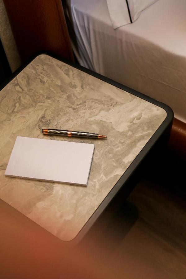 דרמי Nassau Hotel מראה חיצוני תמונה