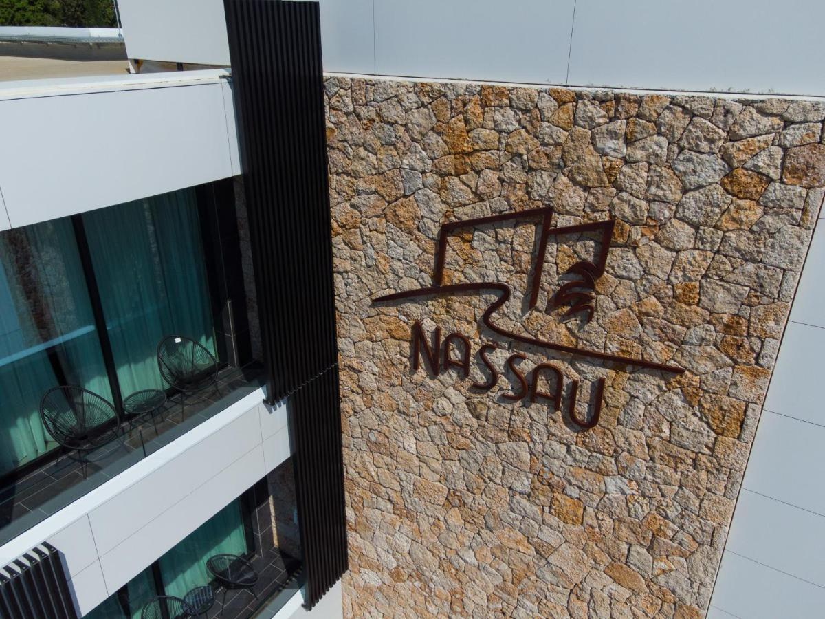 דרמי Nassau Hotel מראה חיצוני תמונה